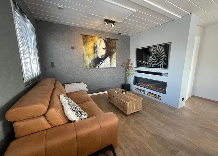 Poellodge Xl, Houseboat Met Whirlpool En Sauna Διαμέρισμα *