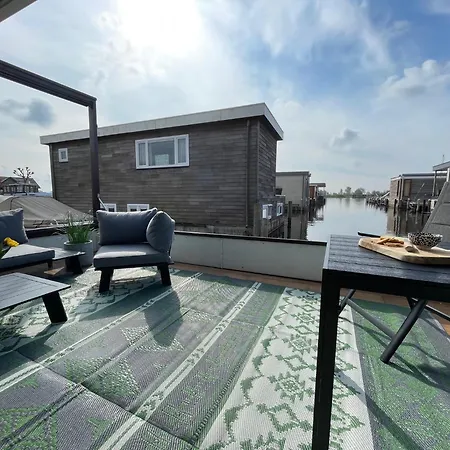 Poellodge Xl, Houseboat Met Whirlpool En Sauna *