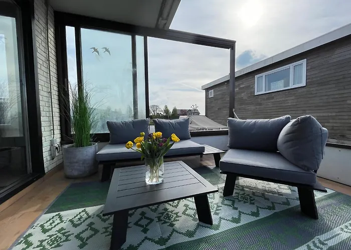 Poellodge Xl, Houseboat Met Whirlpool En Sauna * Aalsmeer